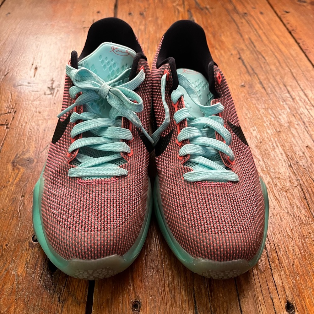 Nike Kobe 10 GS Easter